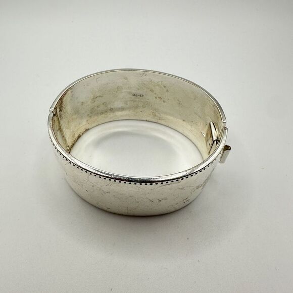 Pre-owned MONET heavy silver-toned metal clamp bracelet! - Picture 11 of 12